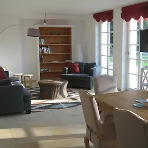  Apartment Gutshof In Seenaehe